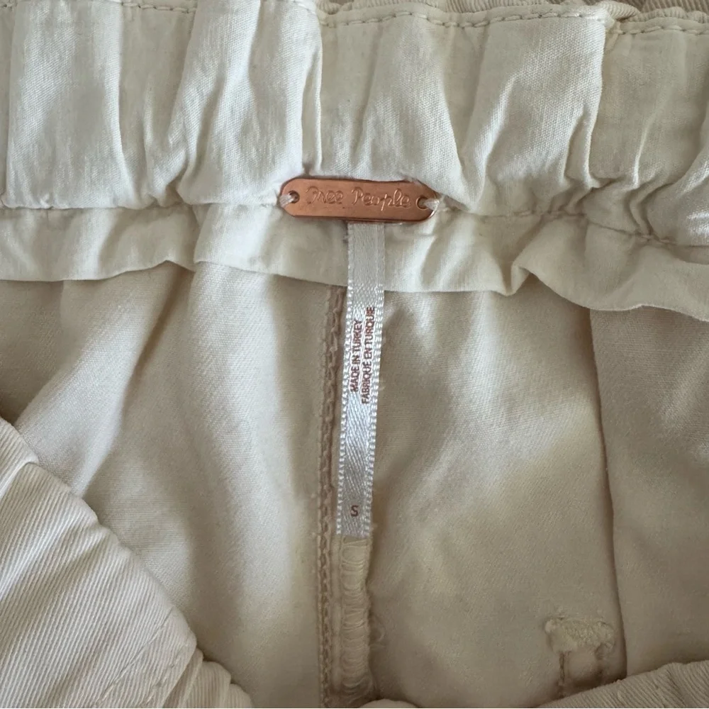 FREE PEOPLE Cadet Pull On Joggers in Almond Buff